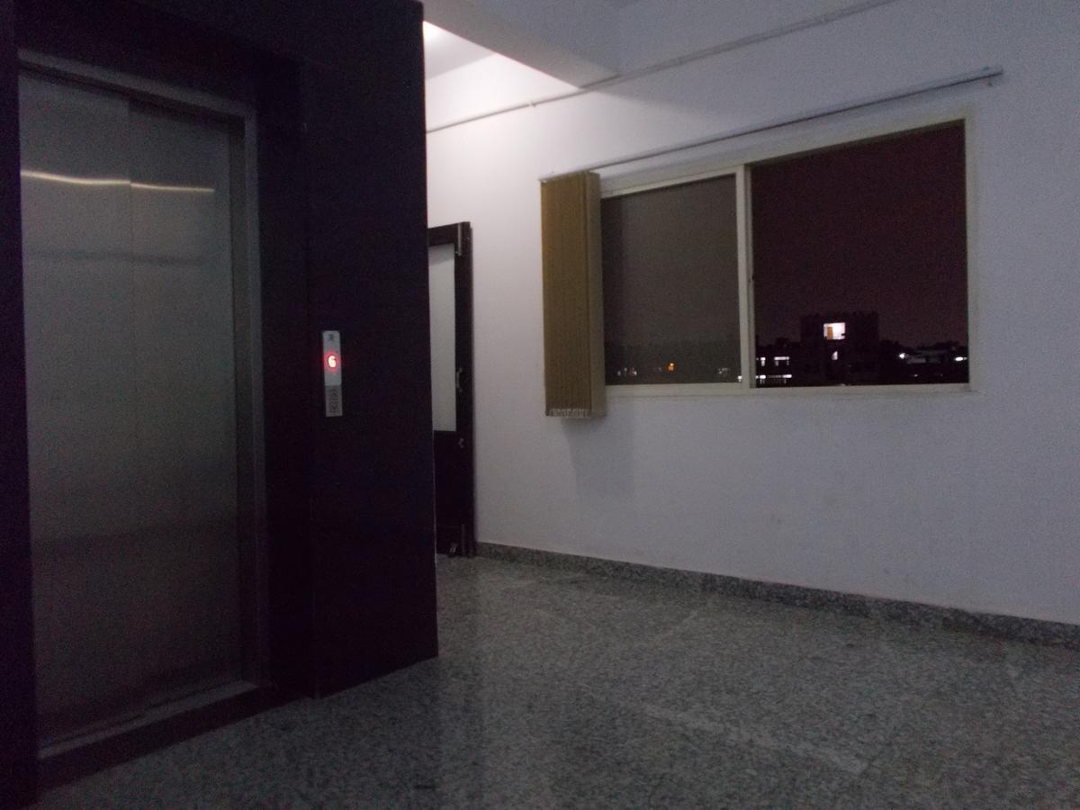 The Radiance Suites And Apartment New Delhi Bagian luar foto