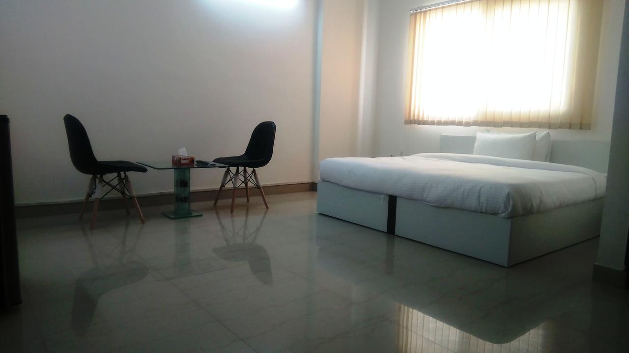 The Radiance Suites And Apartment New Delhi Bagian luar foto