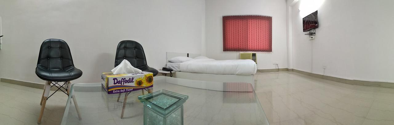 The Radiance Suites And Apartment New Delhi Bagian luar foto
