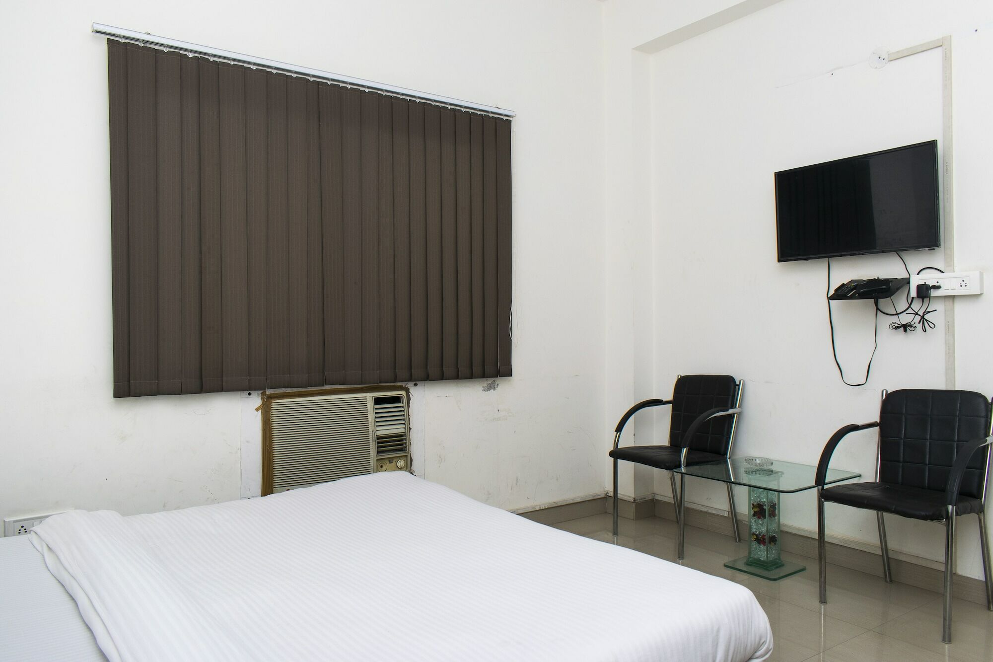 The Radiance Suites And Apartment New Delhi Bagian luar foto